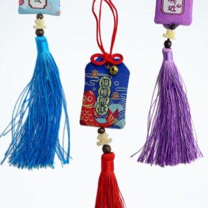 Omamori colgante